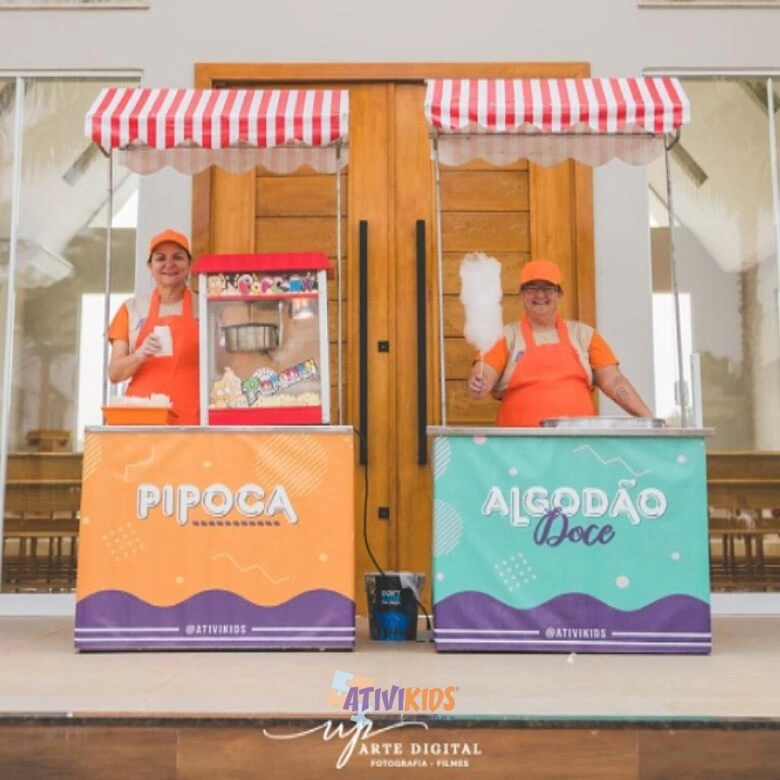 Pipoca e algodão doce em festa